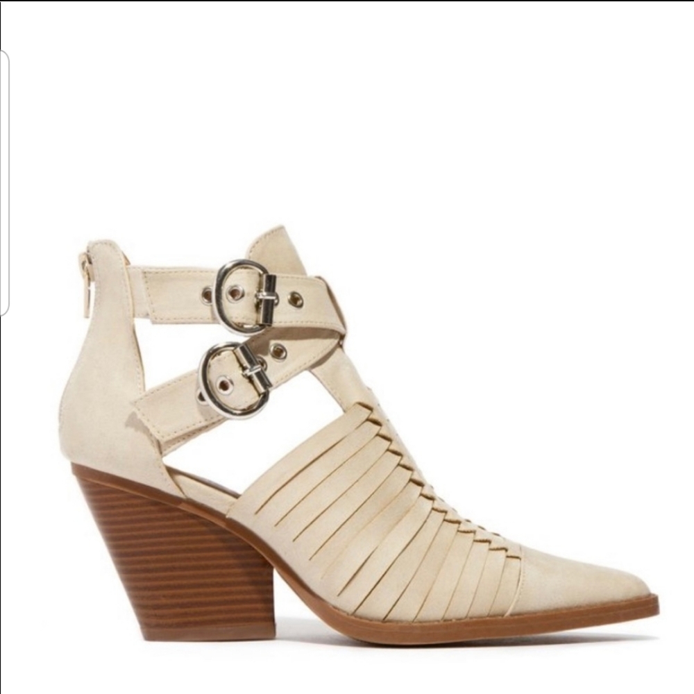 Miss Lola Beige booties
